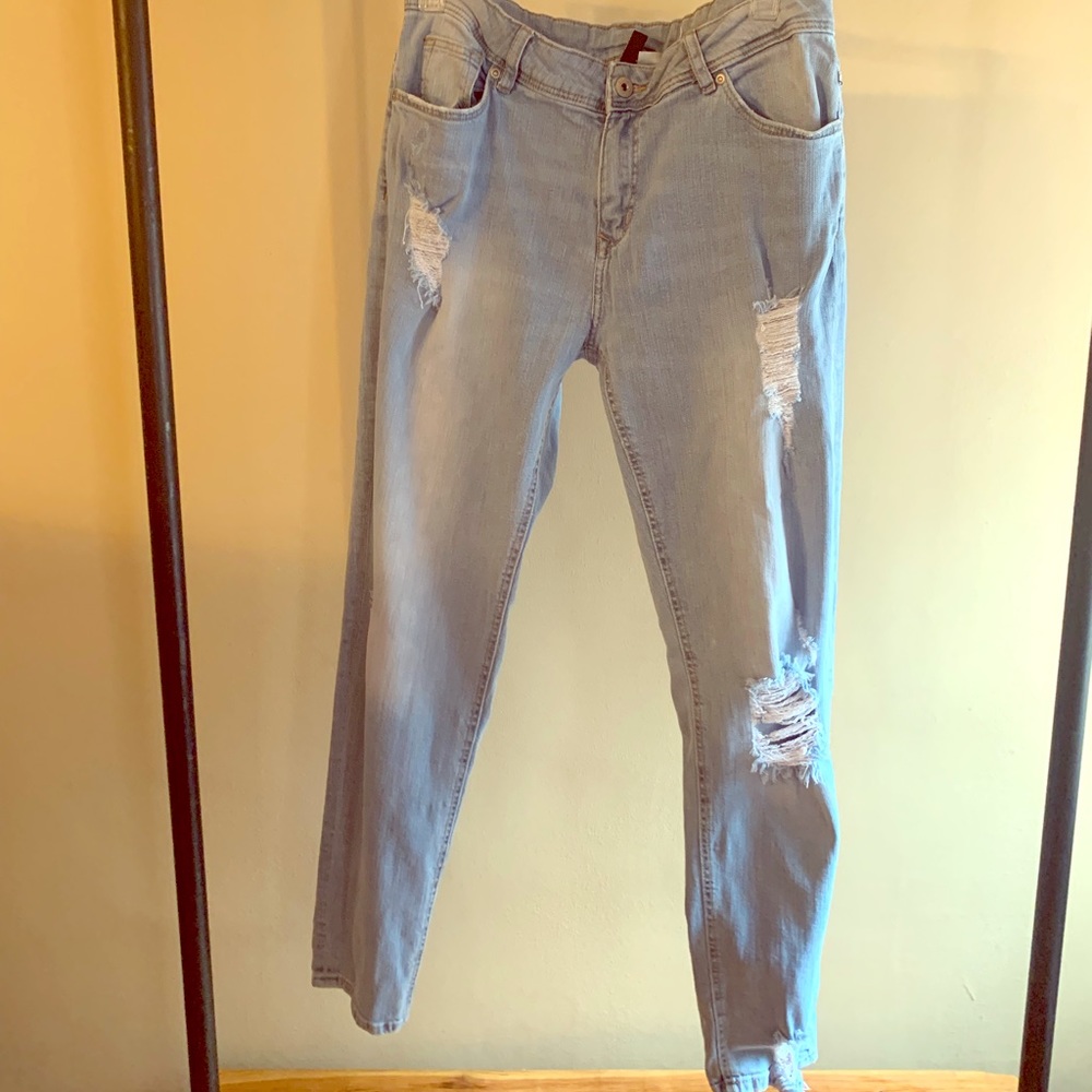 Divided Boyfriend Jeans from H&M Size 8